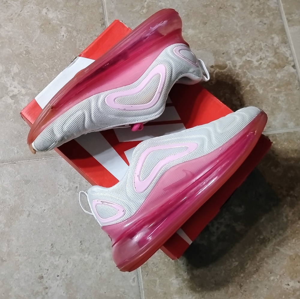 Nike Air Max 720 White/Pink 7.5W (6Y) - Picture 3 of 7